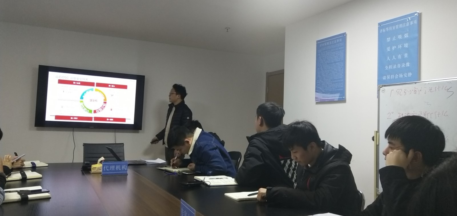 1589336888137383.jpg 12yue.jpg